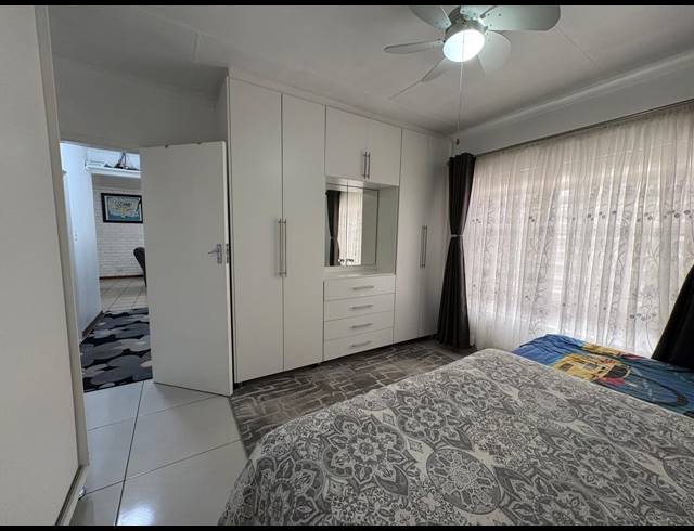 2 BEDROOM TOWNHOUSE FOR SALE IN ARCON PARK